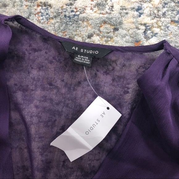 NWT American Eagle Sheer Purple Long Sleeve Top - Picture 6 of 6